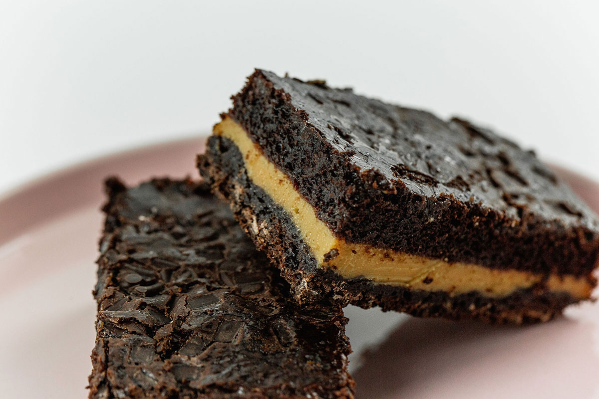 Rocket-Foods-Chocolate-Caramel-Slice.jpg