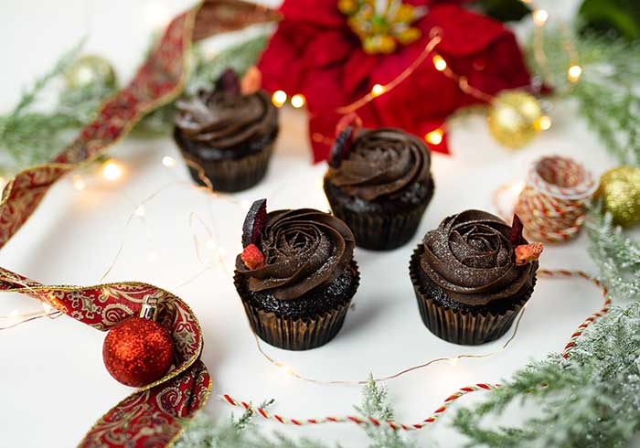 Christmas-Cupcakes---Rocket-Foods-2.jpg