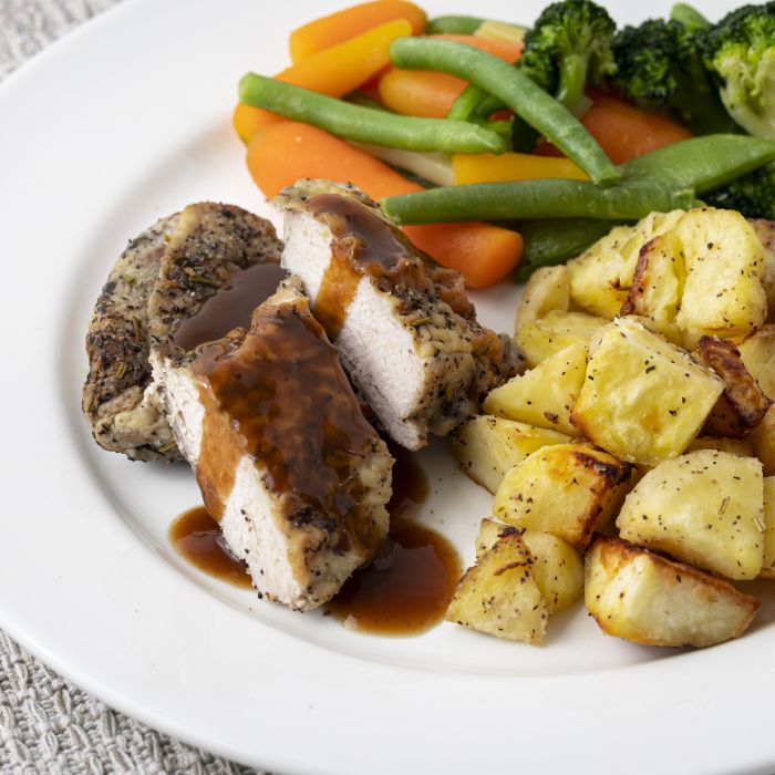 Roast Chicken with Roast Potatoes & Vegetables 